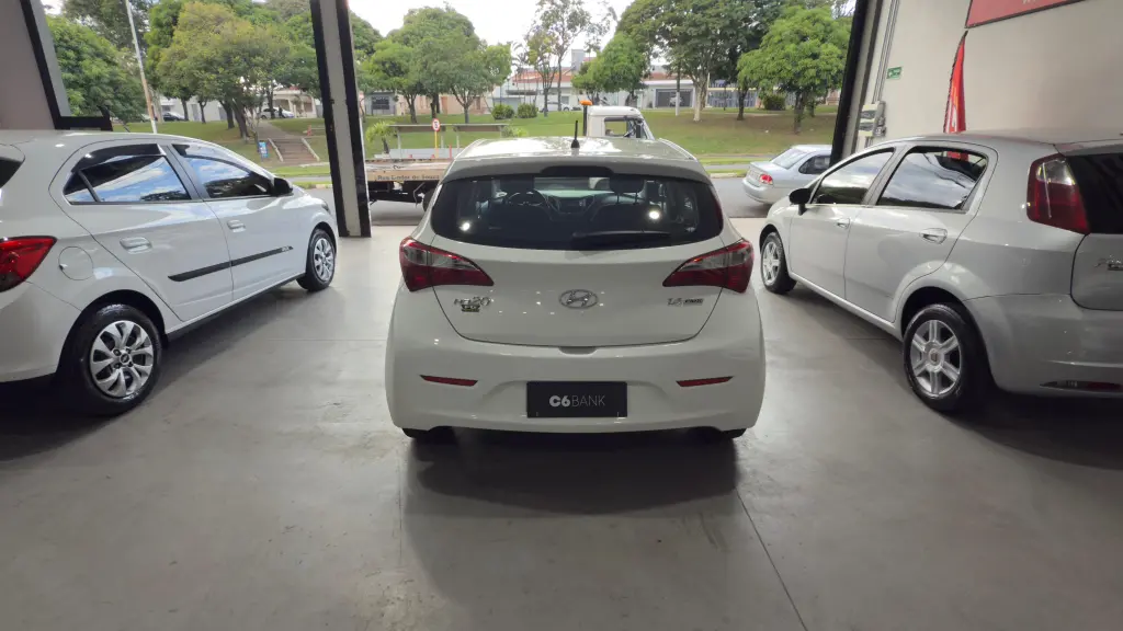 HYUNDAI HB 20 Hatch - Foto