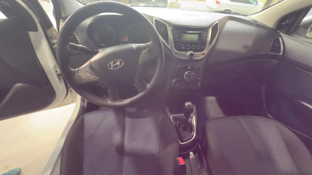 HYUNDAI HB 20 Hatch - Foto