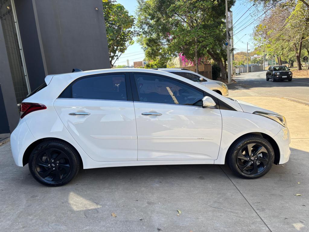 HYUNDAI HB 20 Hatch - Foto