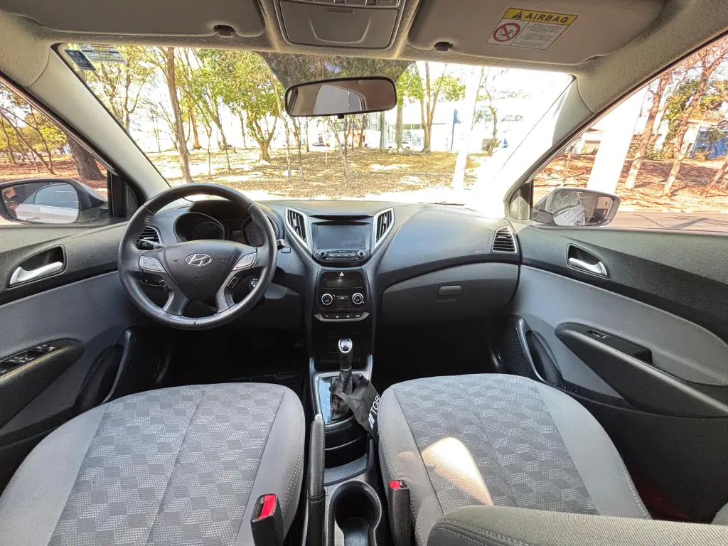 HYUNDAI HB 20 Hatch - Foto