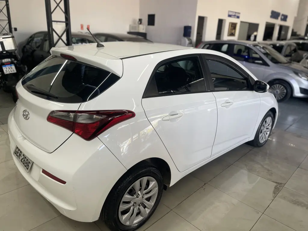 HYUNDAI HB 20 Hatch - Foto