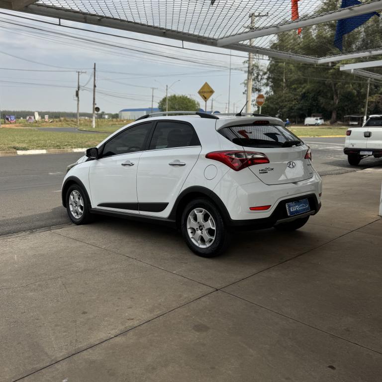 HYUNDAI HB 20 Hatch X - Foto