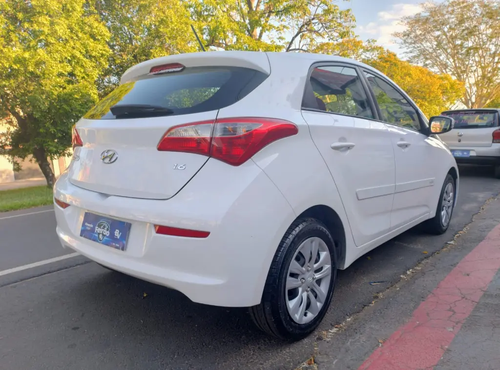 HYUNDAI HB 20 Hatch - Foto