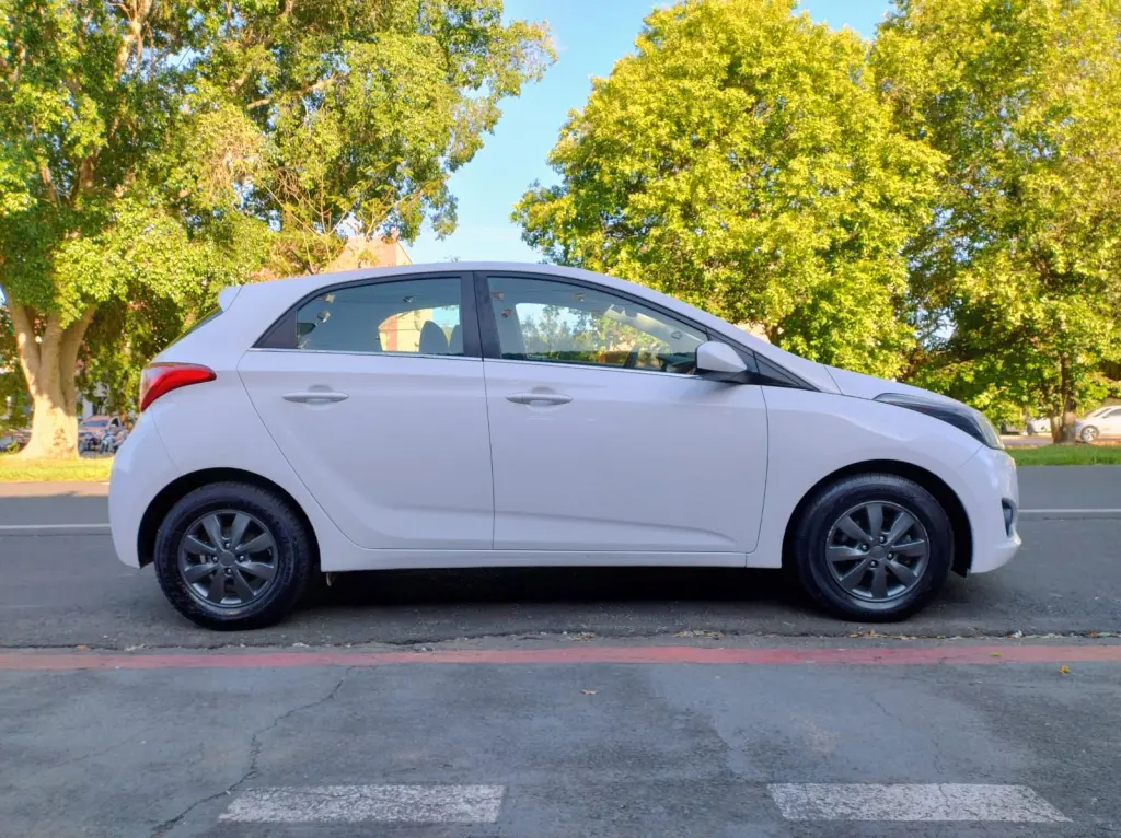 HYUNDAI HB 20 Hatch - Foto