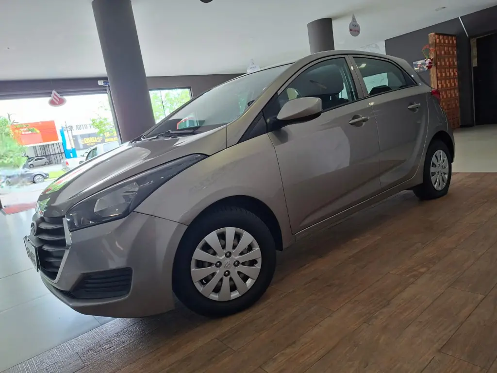 HYUNDAI HB 20 Hatch - Foto