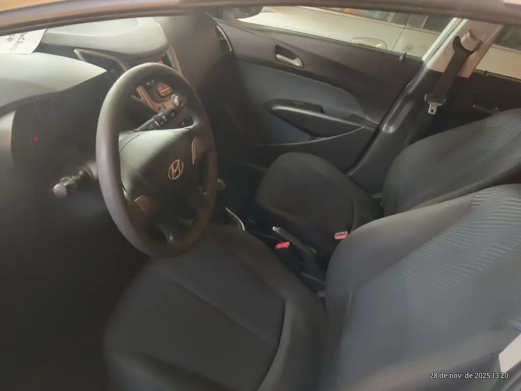 HYUNDAI HB 20 Hatch - Foto