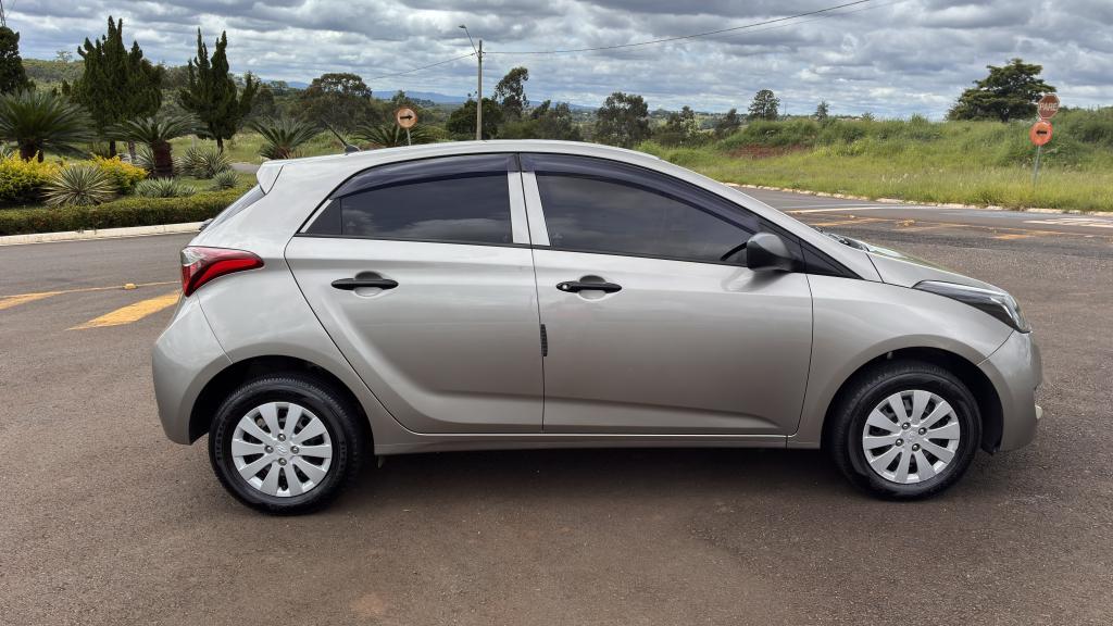 HYUNDAI HB 20 Hatch - Foto