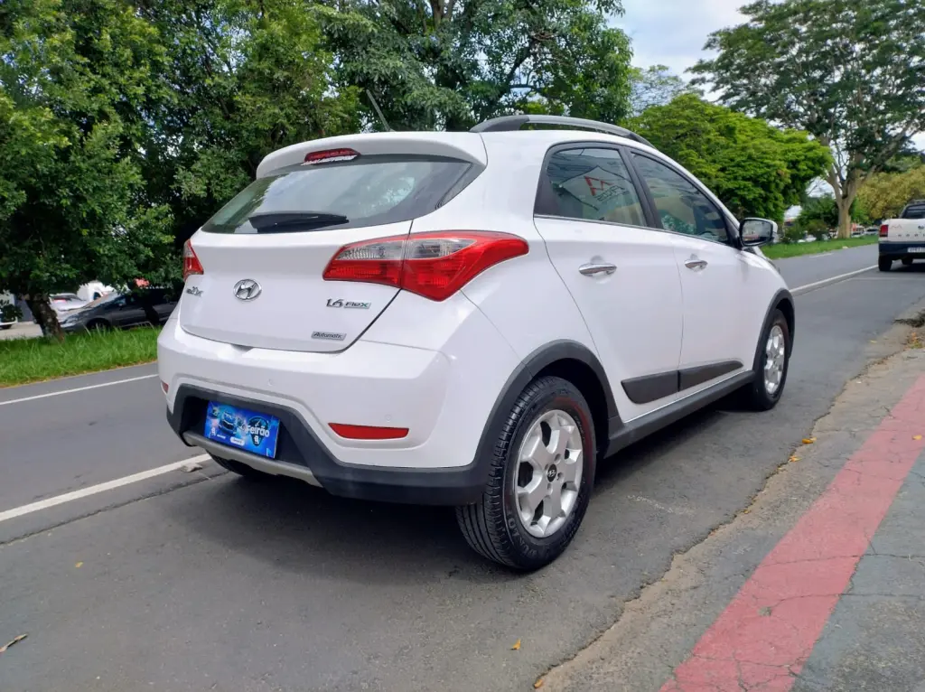 HYUNDAI HB 20 Hatch X - Foto
