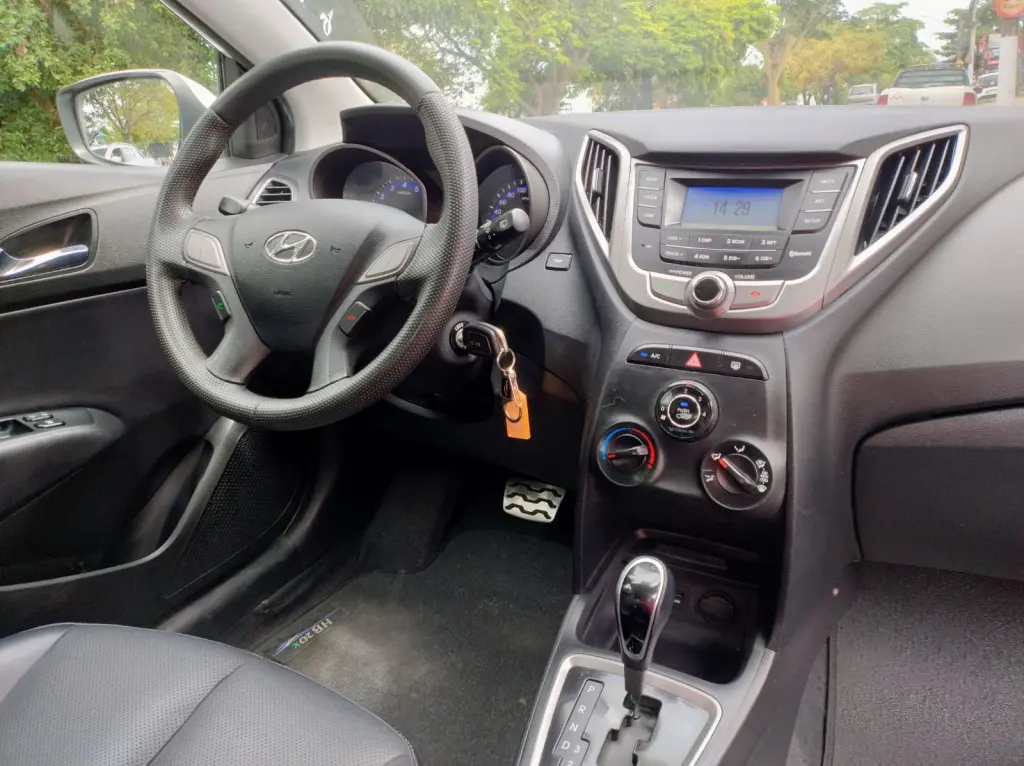 HYUNDAI HB 20 Hatch X - Foto