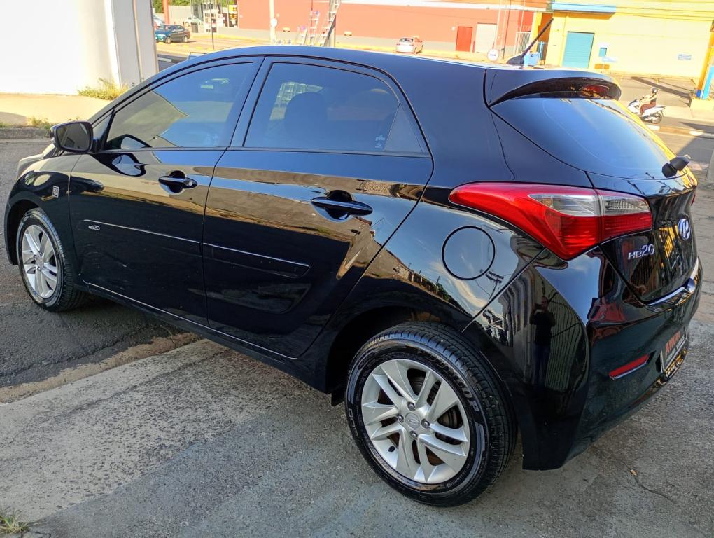 HYUNDAI HB 20 Hatch - Foto