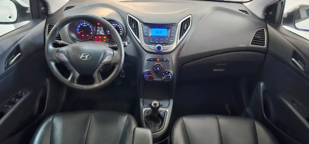 HYUNDAI HB 20 Hatch - Foto