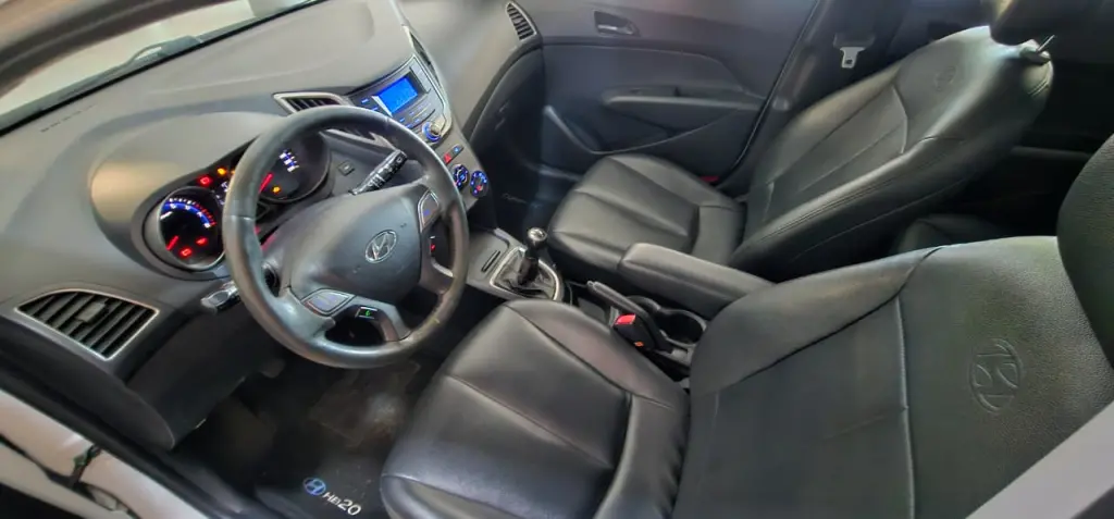 HYUNDAI HB 20 Hatch - Foto