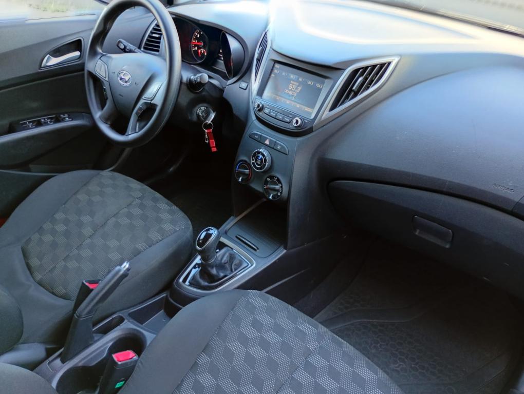 HYUNDAI HB 20 Hatch - Foto