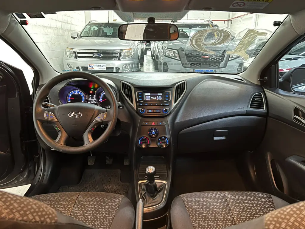 HYUNDAI HB 20 Hatch - Foto