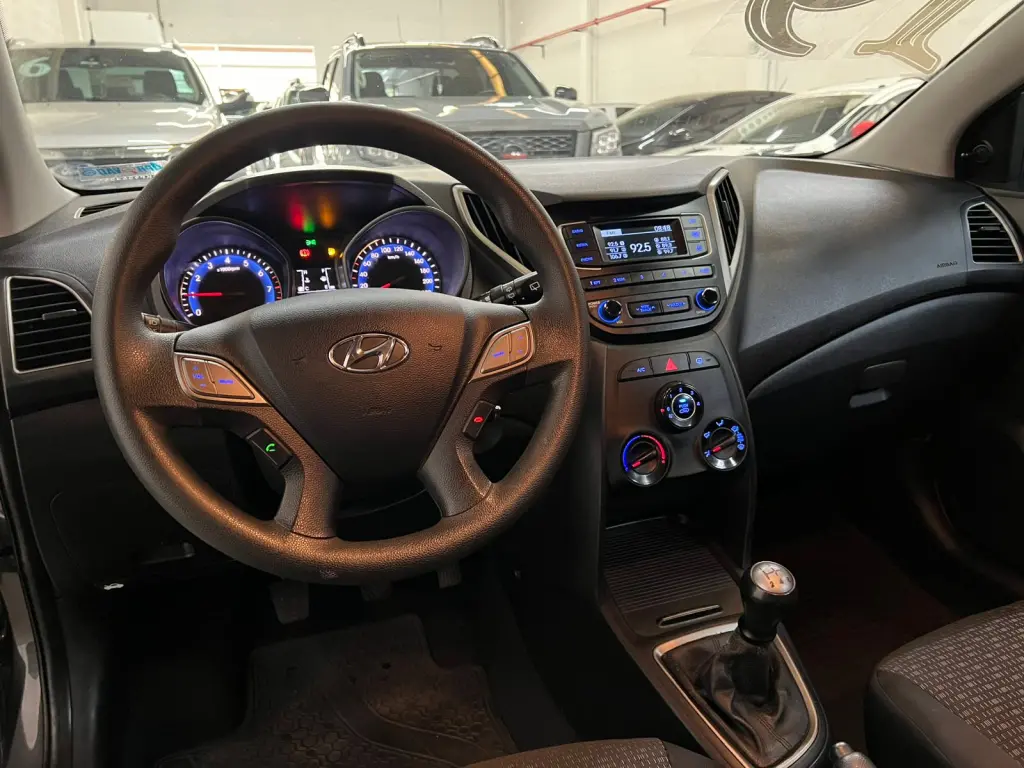 HYUNDAI HB 20 Hatch - Foto