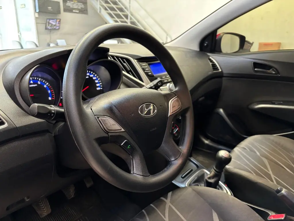 HYUNDAI HB 20 Hatch - Foto