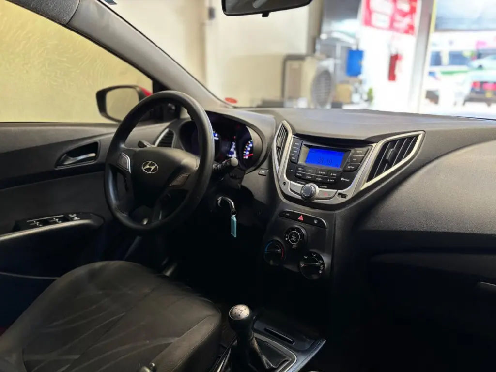 HYUNDAI HB 20 Hatch - Foto