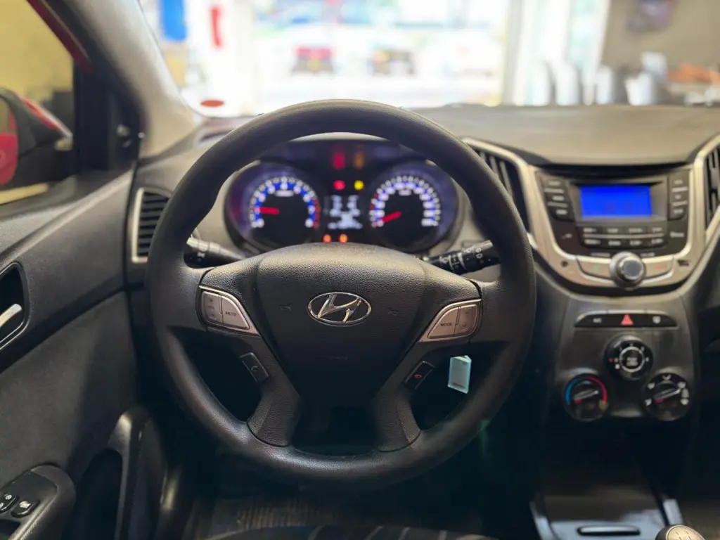 HYUNDAI HB 20 Hatch - Foto
