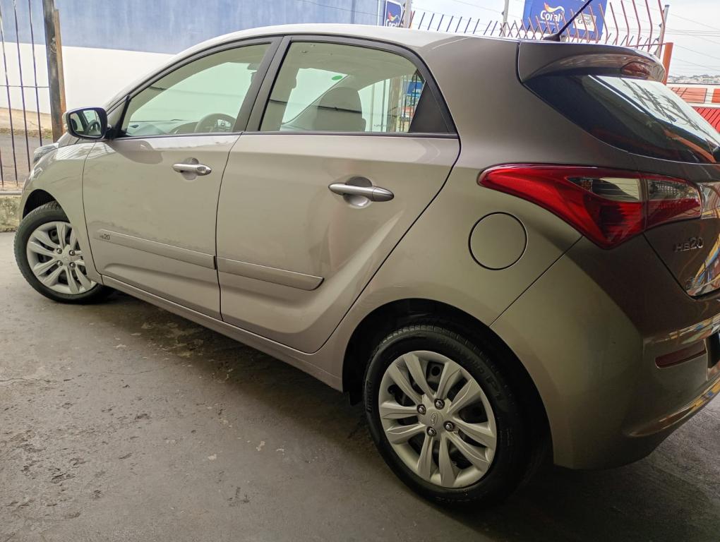 HYUNDAI HB 20 Hatch - Foto