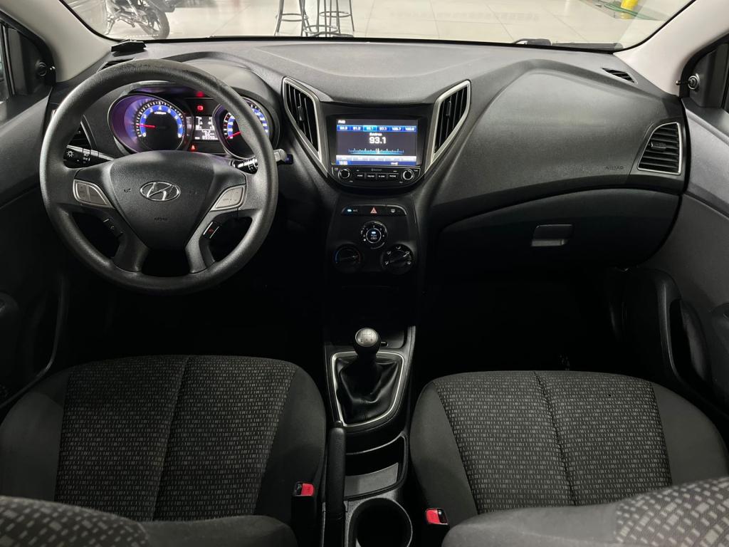 HYUNDAI HB 20 Hatch - Foto