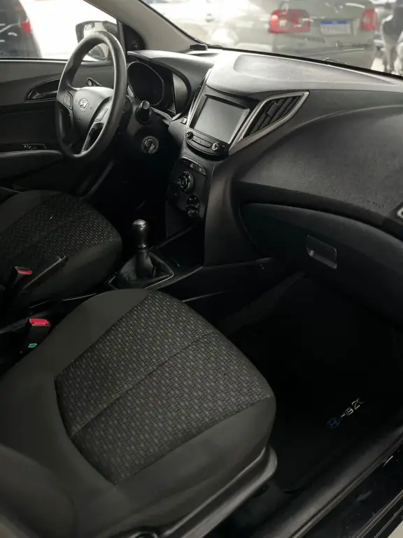 HYUNDAI HB 20 Hatch - Foto