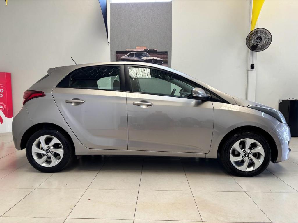 HYUNDAI HB 20 Hatch - Foto