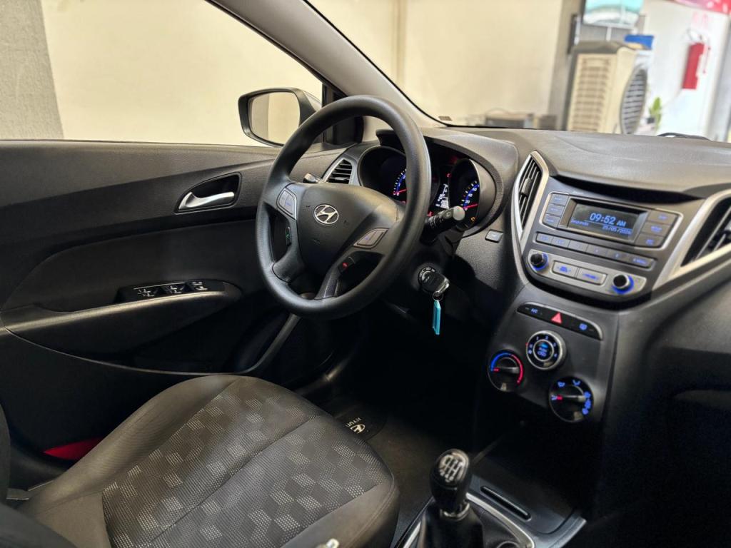 HYUNDAI HB 20 Hatch - Foto
