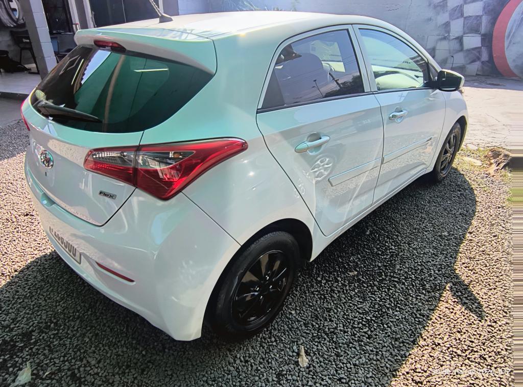 HYUNDAI HB 20 Hatch - Foto