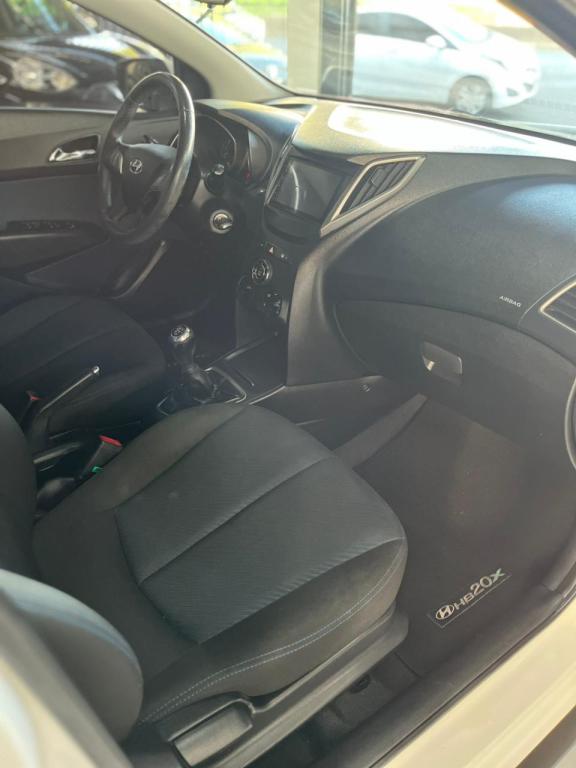HYUNDAI HB 20 Hatch X - Foto