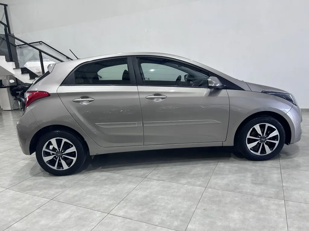 HYUNDAI HB 20 Hatch - Foto