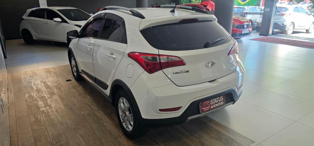 HYUNDAI HB 20 Hatch X - Foto