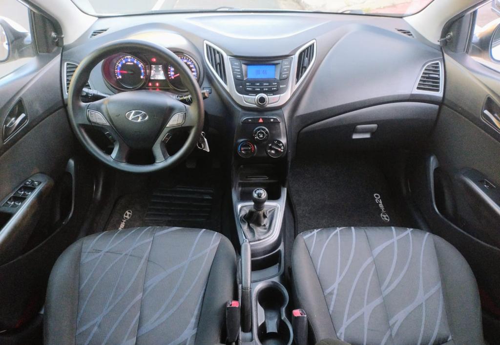 HYUNDAI HB 20 Hatch - Foto