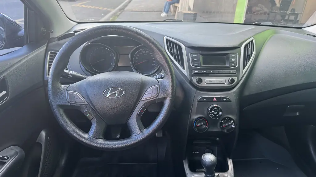 HYUNDAI HB 20 Hatch - Foto