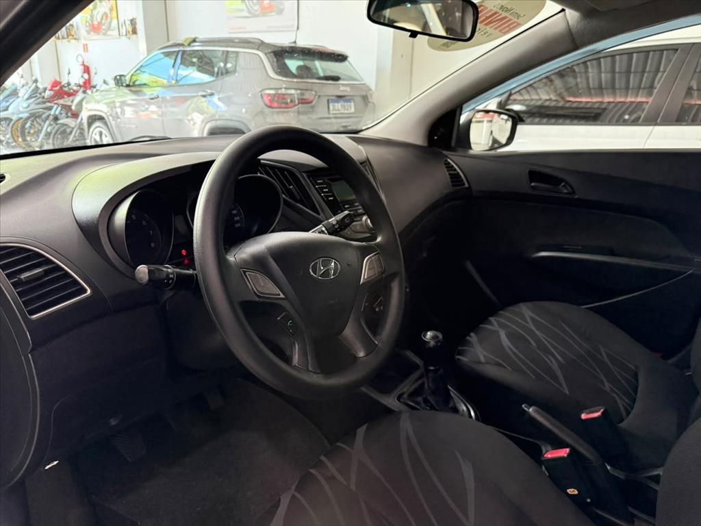 HYUNDAI HB 20 Hatch - Foto
