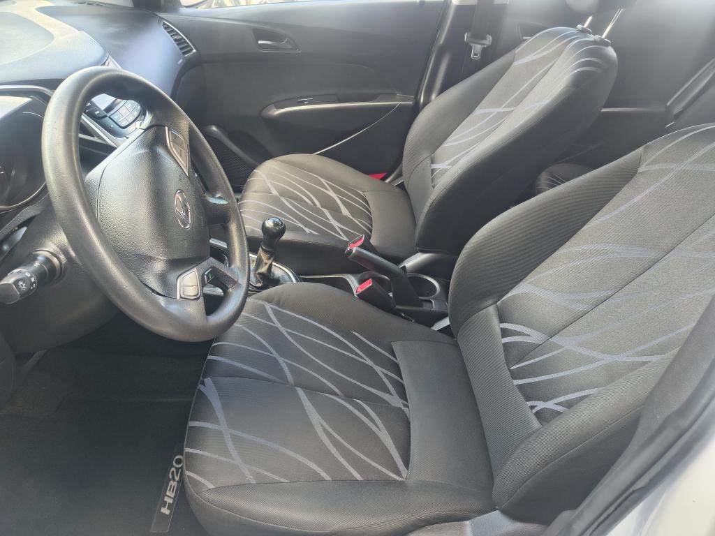 HYUNDAI HB 20 Hatch - Foto