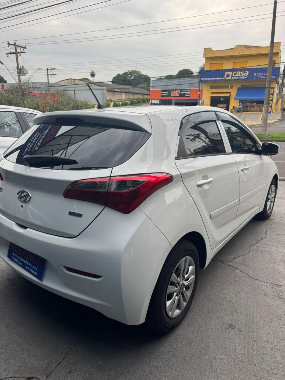 HYUNDAI HB 20 Hatch - Foto
