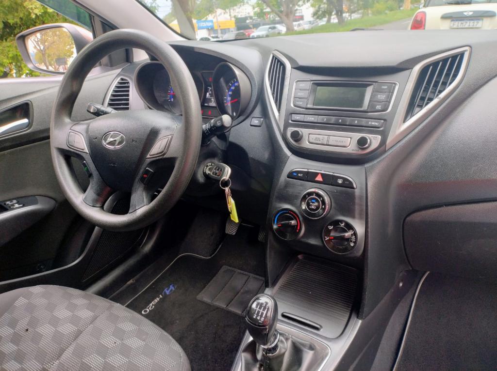 HYUNDAI HB 20 Hatch - Foto