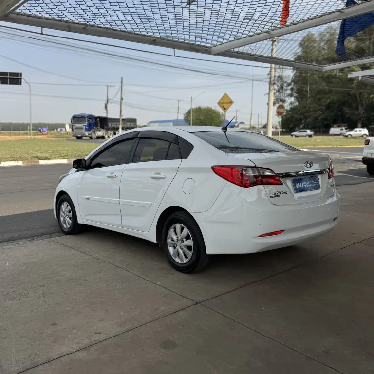 HYUNDAI HB 20 Sedan - Foto