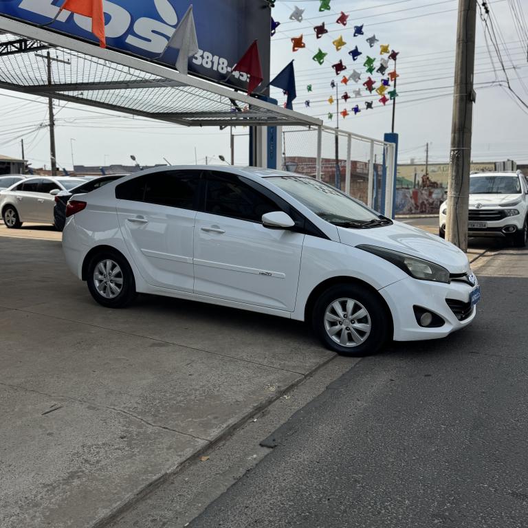 HYUNDAI HB 20 Sedan - Foto