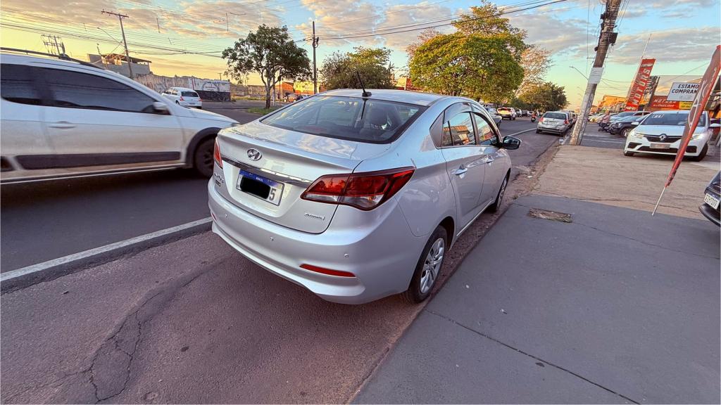 HYUNDAI HB 20 Sedan - Foto