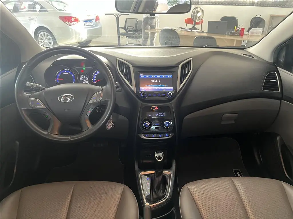 HYUNDAI HB 20 Sedan - Foto