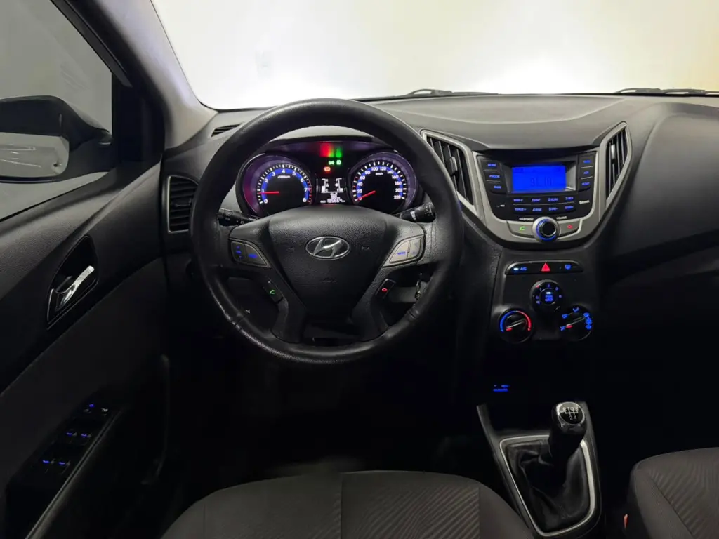 HYUNDAI HB 20 Sedan - Foto
