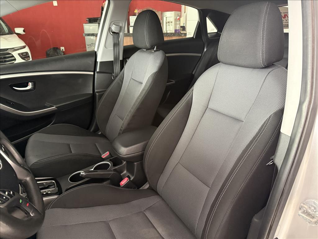 HYUNDAI I30 - Foto