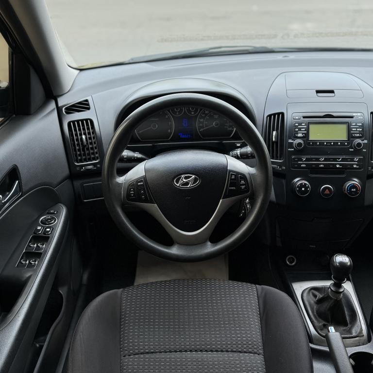 HYUNDAI I30 - Foto