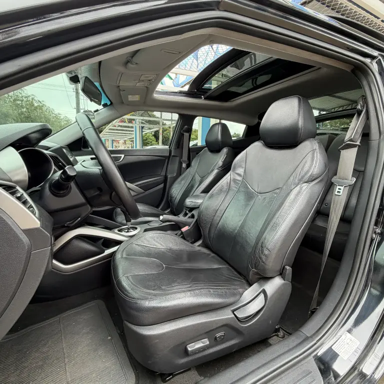 HYUNDAI Veloster - Foto