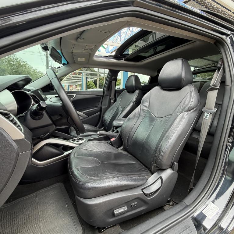 HYUNDAI Veloster - Foto