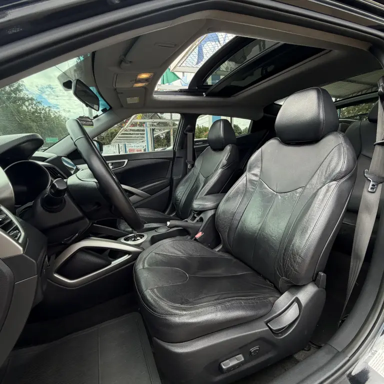 HYUNDAI Veloster - Foto