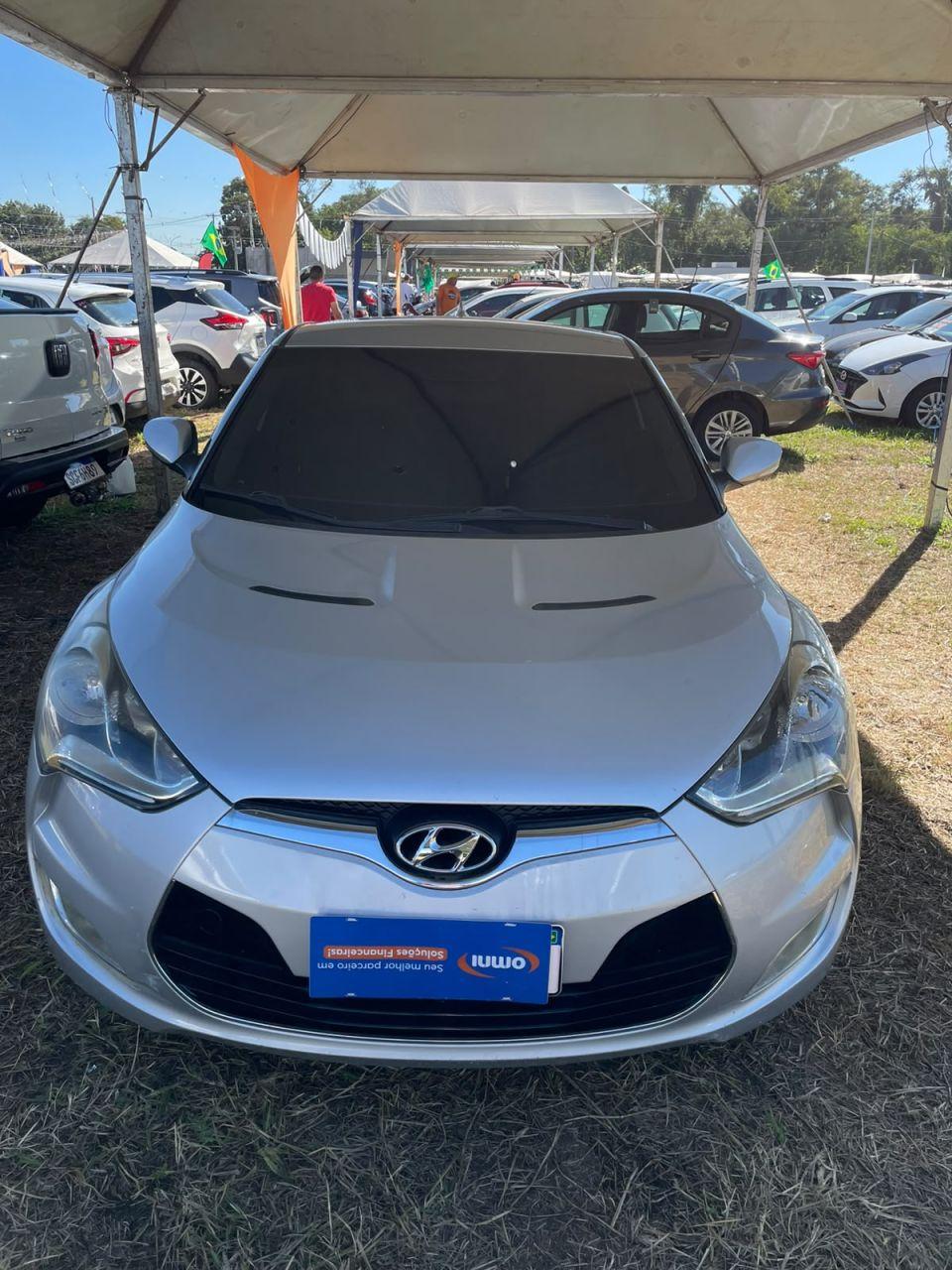 HYUNDAI Veloster