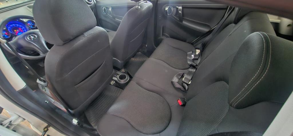 JAC J2 Hatch - Foto