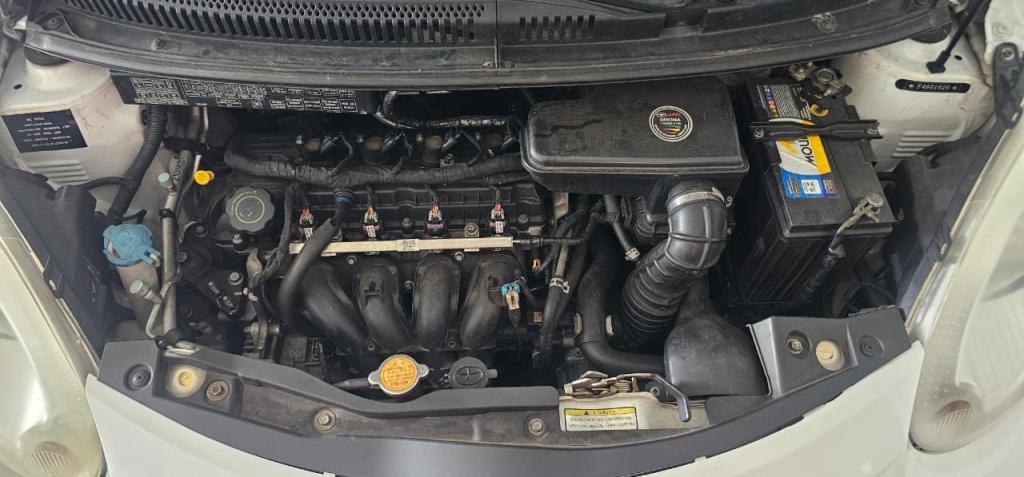 JAC J2 Hatch - Foto